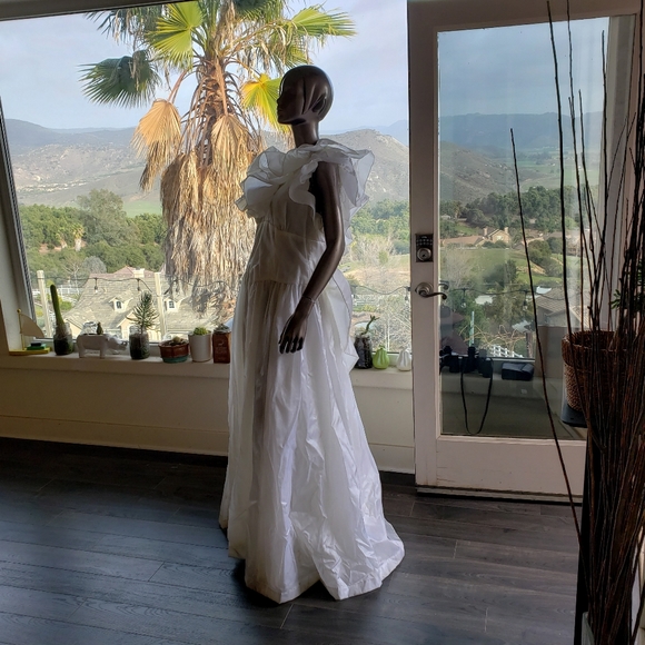 Bespoke Seamstress Made Wedding Dress - Picture 2 of 11